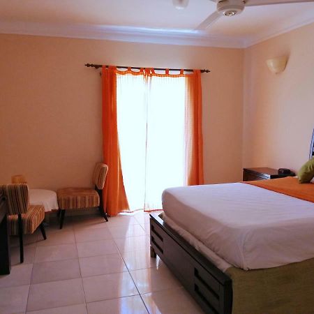 Hotel Dominicana Plus بافارو المظهر الخارجي الصورة