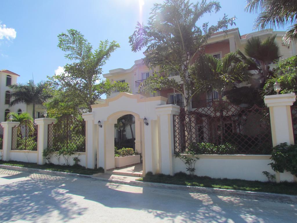 Hotel Dominicana Plus بافارو المظهر الخارجي الصورة