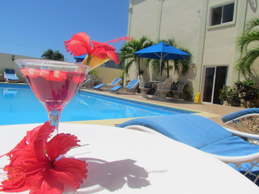 Hotel Dominicana Plus بافارو المظهر الخارجي الصورة