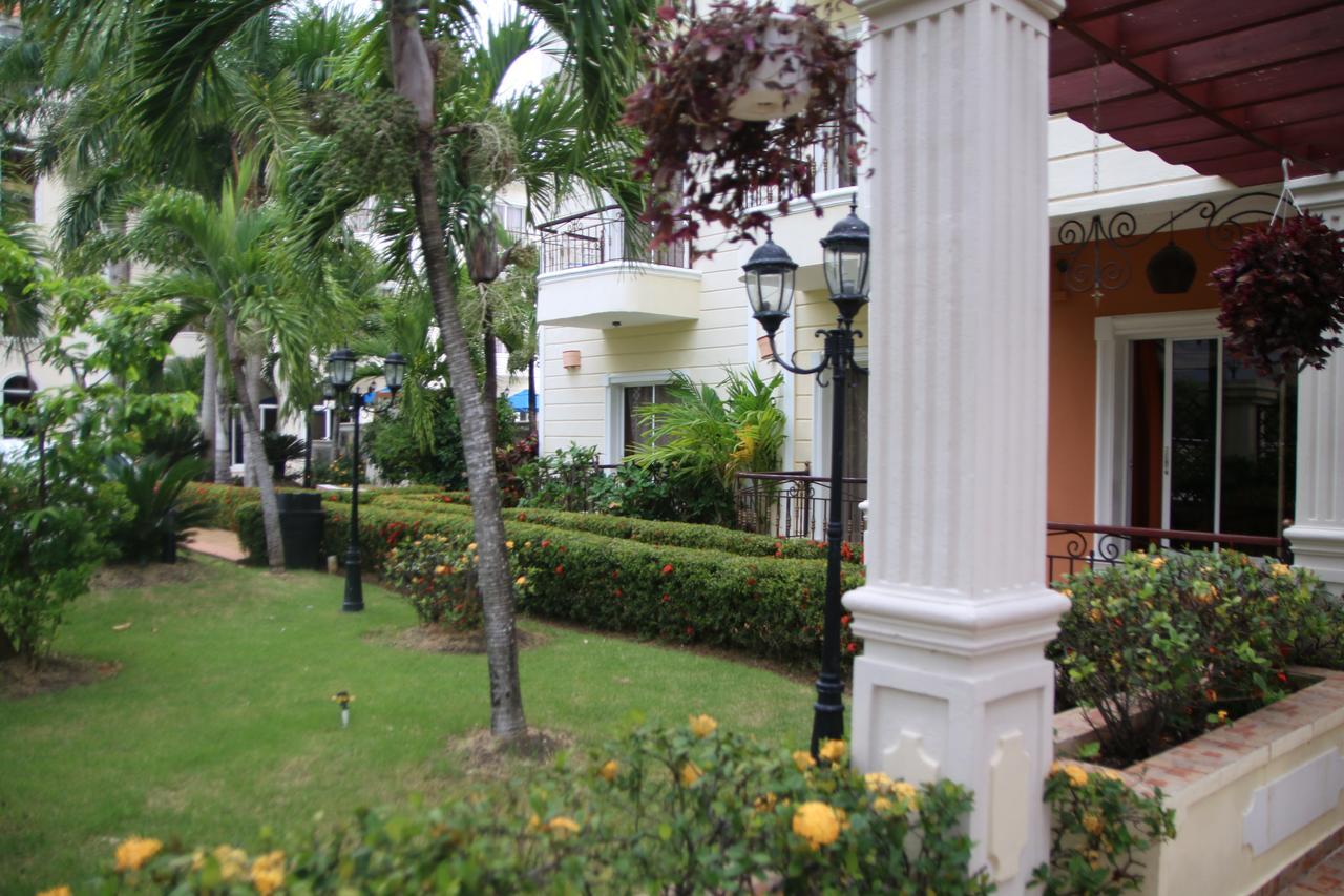 Hotel Dominicana Plus بافارو المظهر الخارجي الصورة