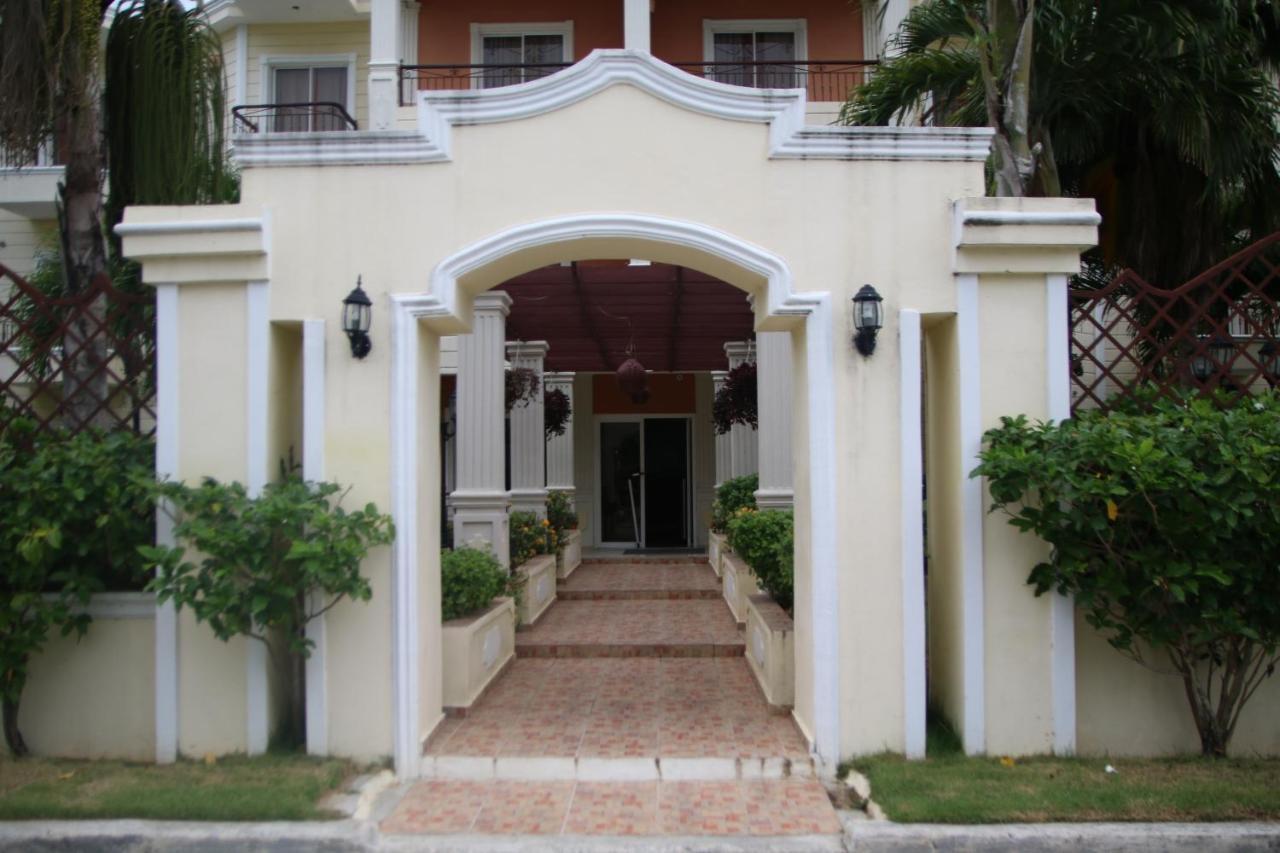 Hotel Dominicana Plus بافارو المظهر الخارجي الصورة