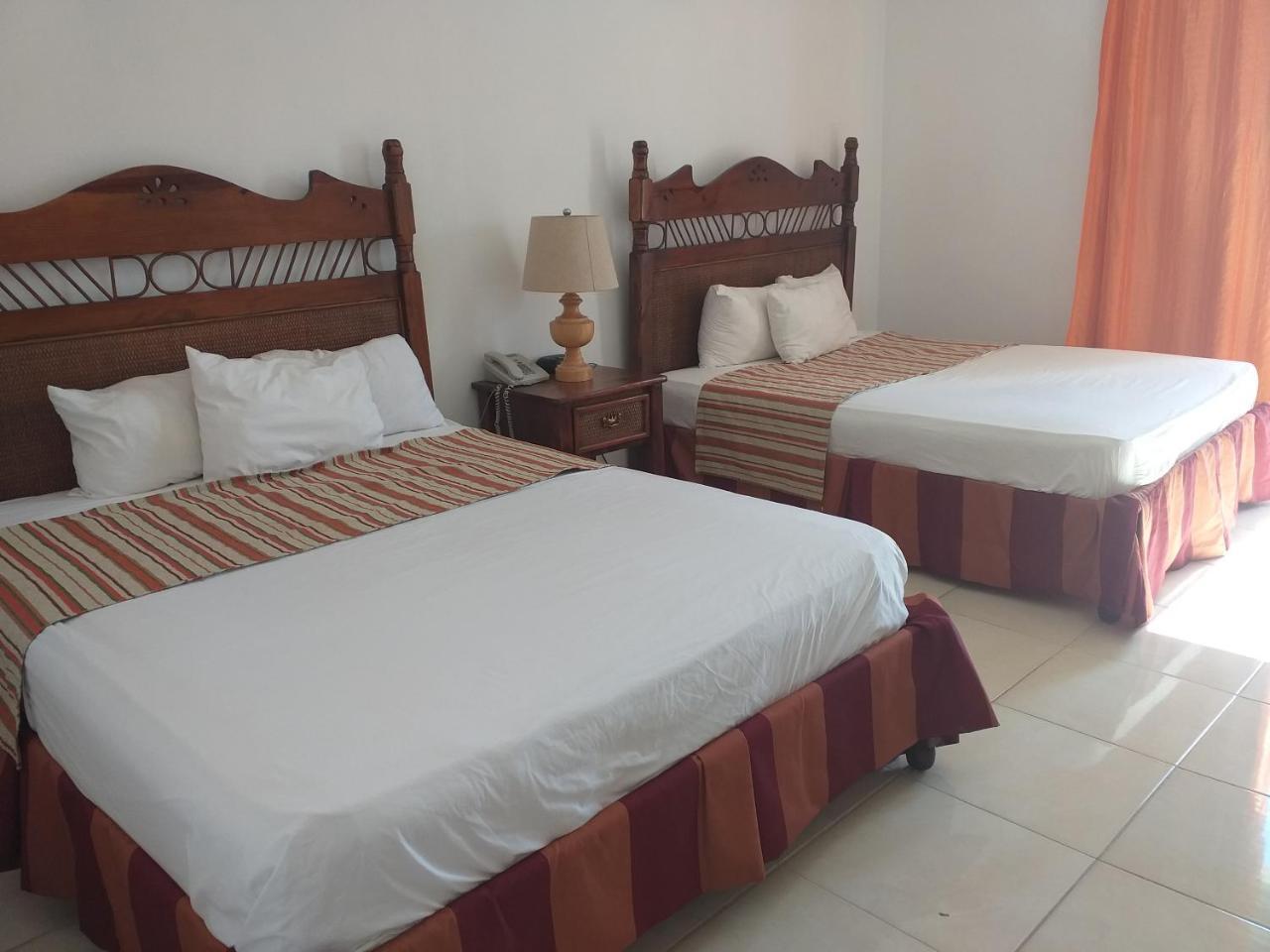 Hotel Dominicana Plus بافارو الغرفة الصورة